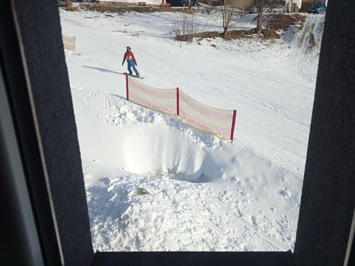 Ski Apartmany Nymburska Chata Pec pod Snezkou Ngoại thất bức ảnh
